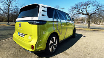 BuzzID schräg von hinten