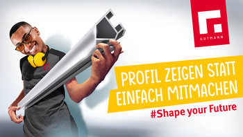 Kampagnen Motiv - Resultate sehen statt Diskussionen führen - Junger Mann spielt Luftgitarre mit Aluprofil